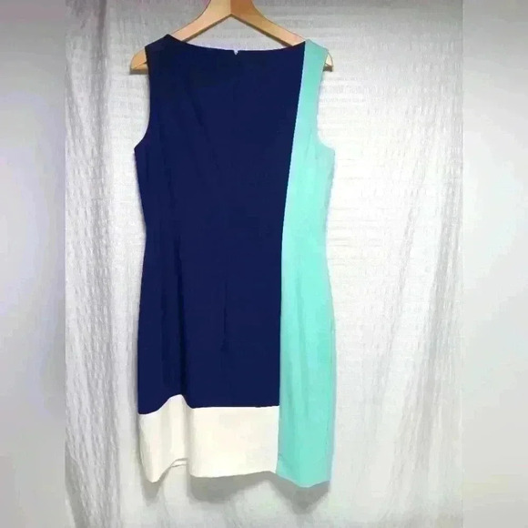 Lauren Ralph Lauren Sleeveless Midi  Dress . NWT Ladies size 14 - Picture 2 of 6